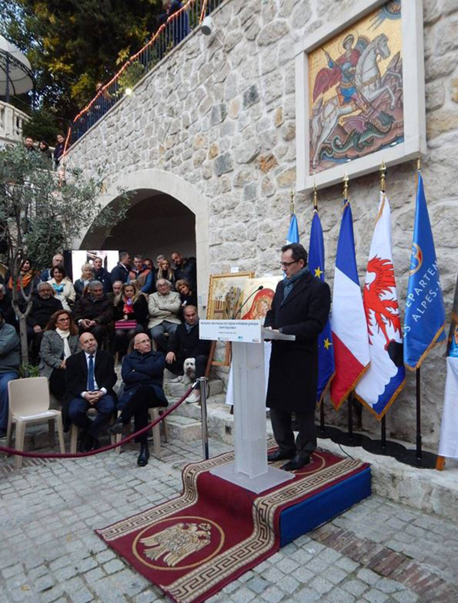 Μέλος του Ιδρύματος Σταύρος Νιάρχος δίνει ομιλία στην ελληνορθόδοξη εκκλησία του Αγίου Σπυρίδωνα της Νίκαιας 