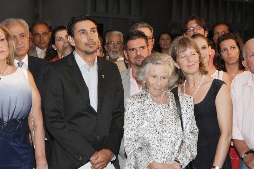 Κοντινή φωτογραφία από ένα κοινό το οποίο παρακολουθεί μια ομιλία