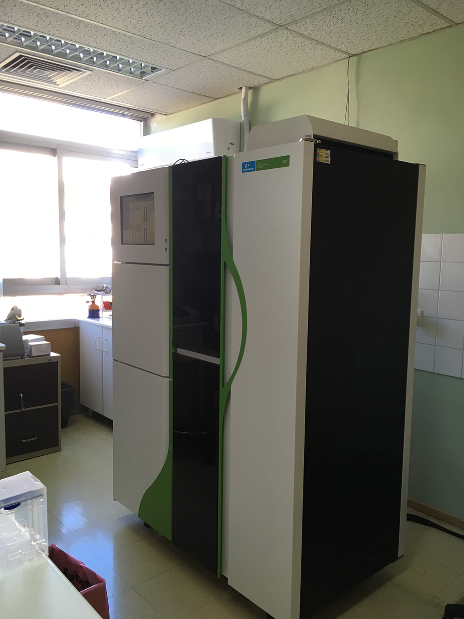 Φωτογραφία από ένα νέο ιατρικό μηχάνημα 